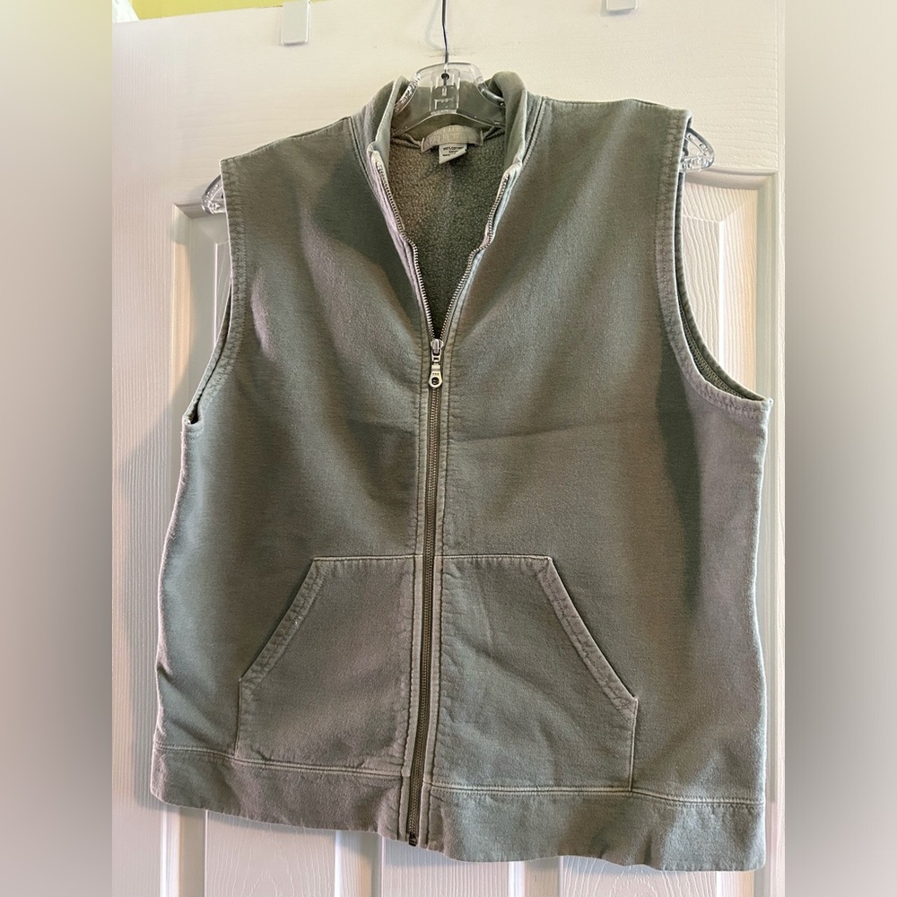 Green zipper vest